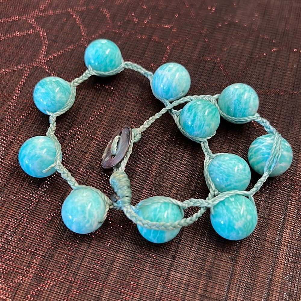 Wrap blue stone bracket